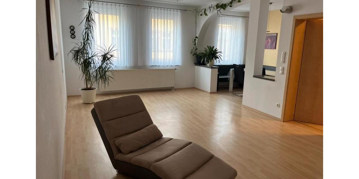 Einfamilienhaus Hof Altstadt - 4 Zimmer, 140 m&sup2;, 1.200&euro; | Angebot:26153717