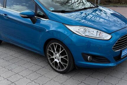 Ford Fiesta 92.362 km 5.950 &euro; Hamburg 20539