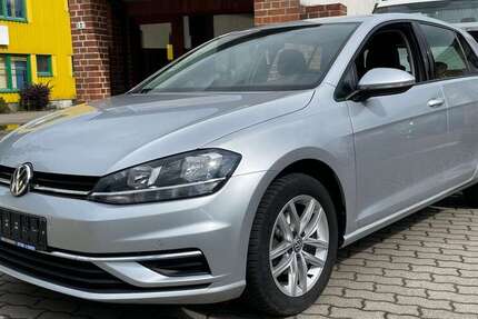 VW Golf 27.855 km 13.799 &euro; Cottbus 03050