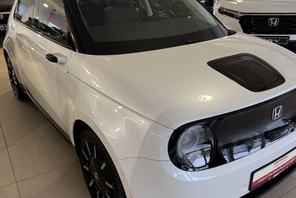 Honda e 26.731 km 16.990 &euro; Brühl 50321