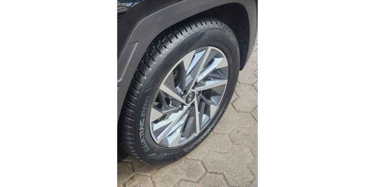 Hyundai TUCSON 21.173 km 26.600 &euro; Hannover 30539