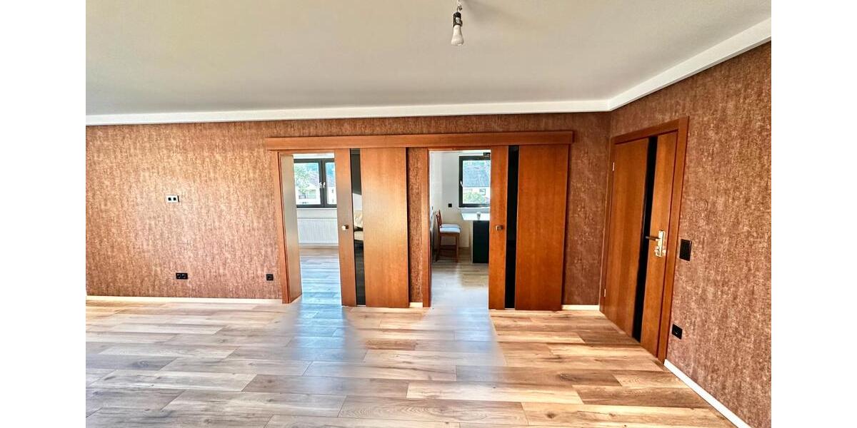 Einfamilienhaus Steinau an der Straße - 8 Zimmer, 256 m&sup2;, 399.000&euro; | Angebot:26907992