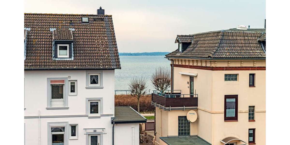 Einfamilienhaus Laboe - 11 Zimmer, 200 m&sup2;, 899.000&euro; | Angebot:19219920