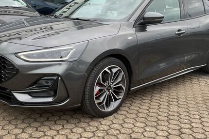 Ford Focus 5.000 km 36.790 € Pulheim 50259