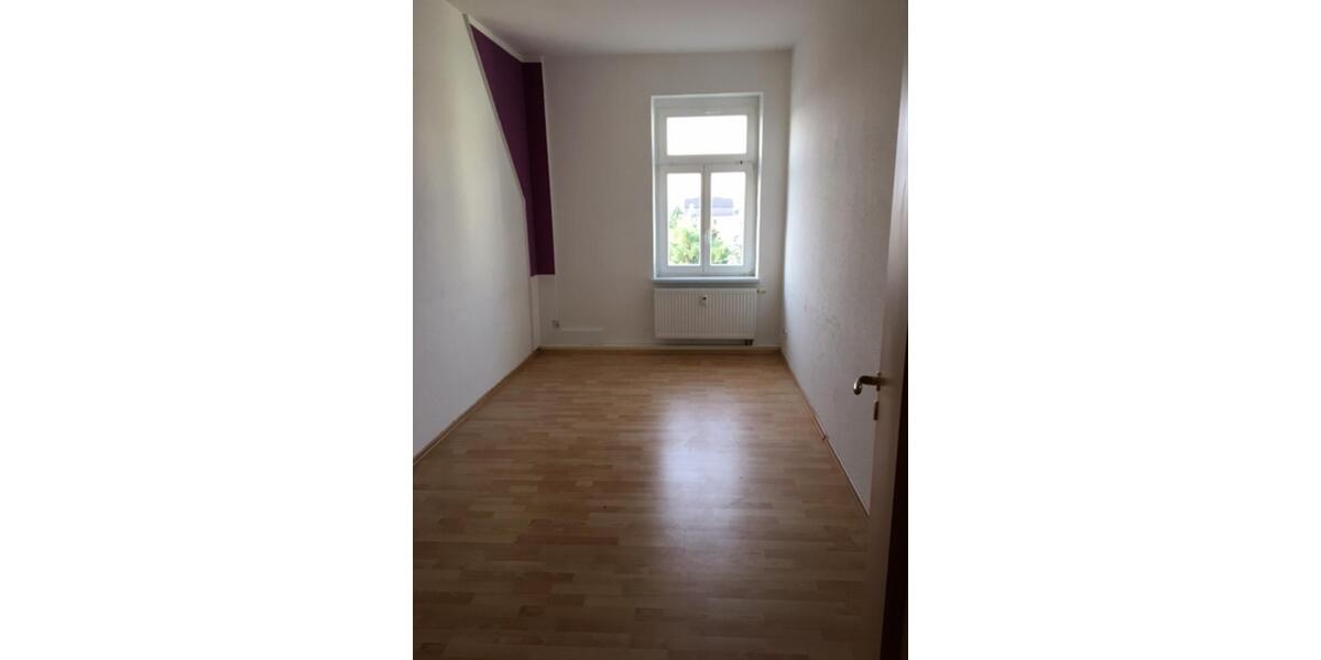 Dachgeschoßwohnung Wurzen - 2.5 Zimmer, 71 m&sup2;, 450&euro; | Angebot:25852116