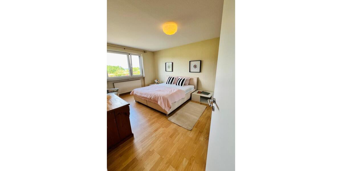 Reihenhaus Amberg - 4 Zimmer, 122 m&sup2;, 1.900&euro; | Angebot:26617784