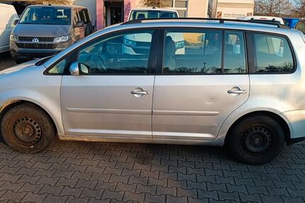 VW Touran 375.600 km 1.250 &euro; Siegenburg 93354