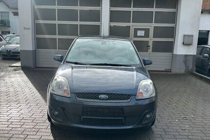Ford Fiesta 102.436 km 1.599 € Seesen 38723