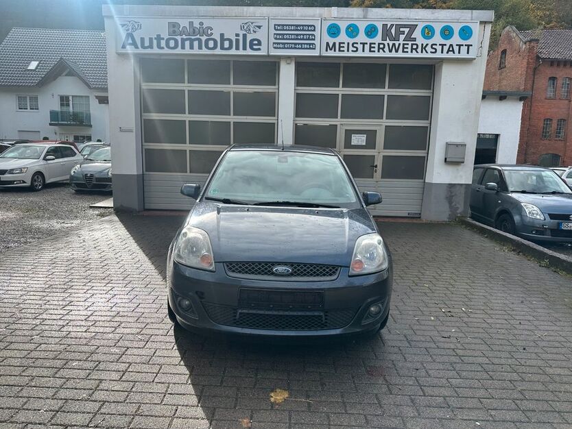 Ford Fiesta 102.436 km 1.599 € Seesen 38723