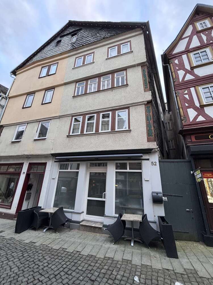 Haus zum Kaufen in Dillenburg 139.000 € 207 m²