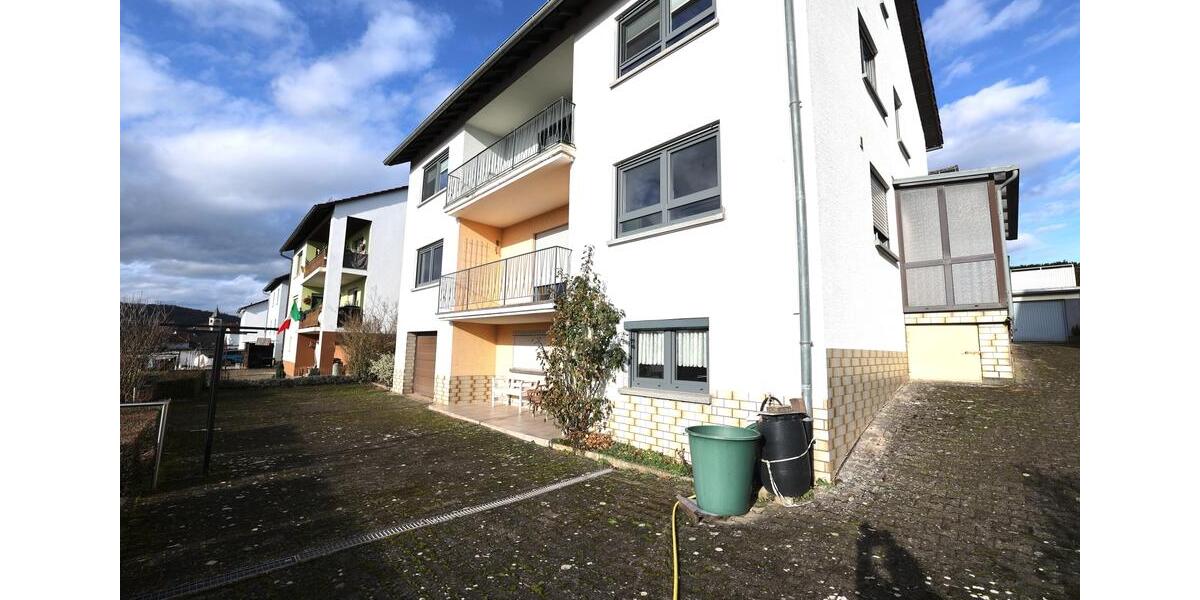 Moderne 5-Zimmer-Wohnung mit Balkon. 5 zimmer