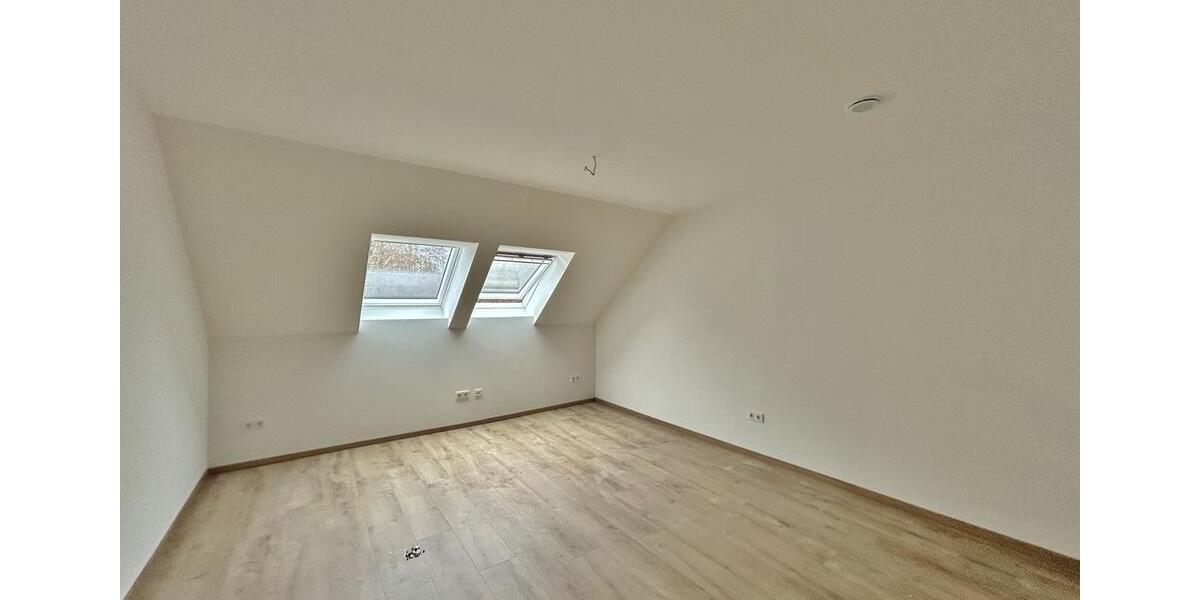 Einfamilienhaus Stuhr - 6 Zimmer, 205 m&sup2;, 2.100&euro; | Angebot:25477673