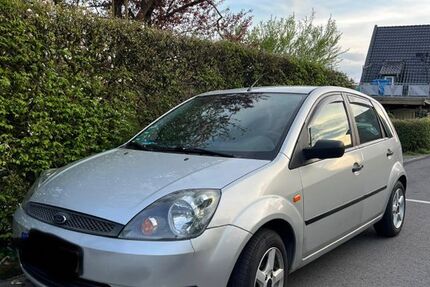 Ford Fiesta 182.000 km 1.700 &euro; Gummersbach 51643