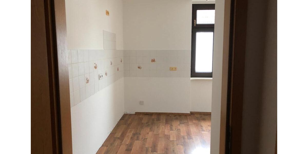 Etagenwohnung Werdau - 3.5 Zimmer, 90 m&sup2;, 495&euro; | Angebot:26252666