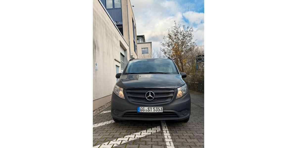 Mercedes-Benz Vito 199.400 km 9.999 &euro; Mörfelden-Walldorf 64546