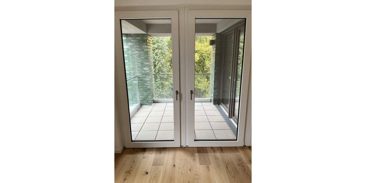 Etagenwohnung Hannover Döhren - 5 Zimmer, 140 m&sup2;, 1.990&euro; | Angebot:24696709