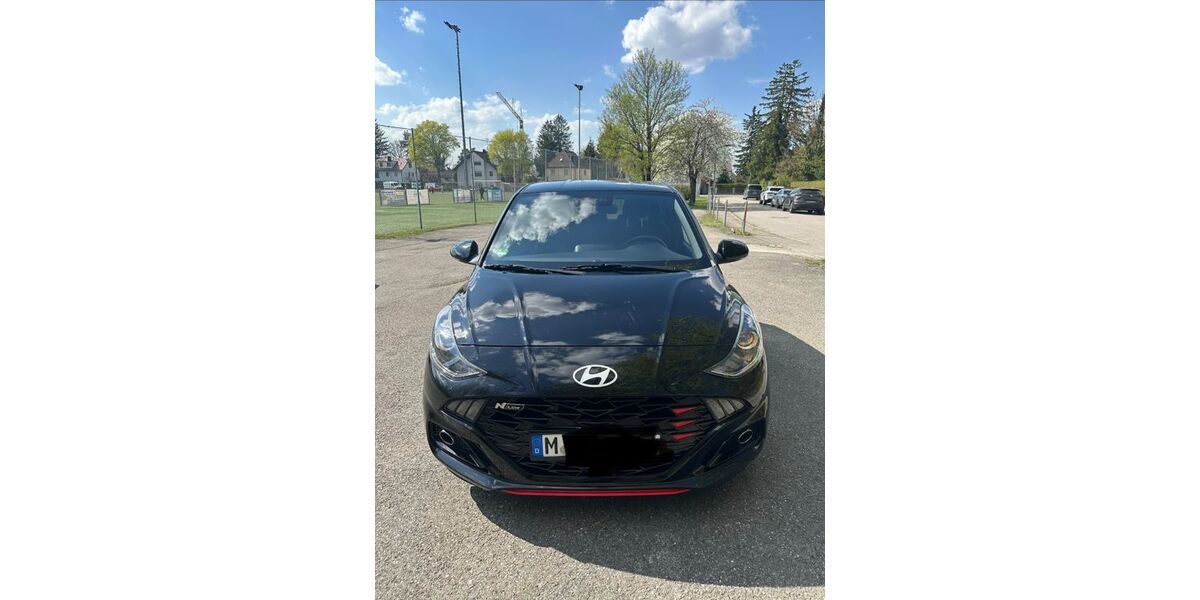 Hyundai i10 29.800 km 15.499 &euro; München 81827