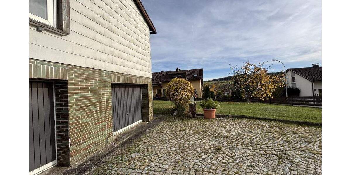 Einfamilienhaus Oberviechtach - 7 Zimmer, 190 m&sup2;, 197.000&euro; | Angebot:25210834