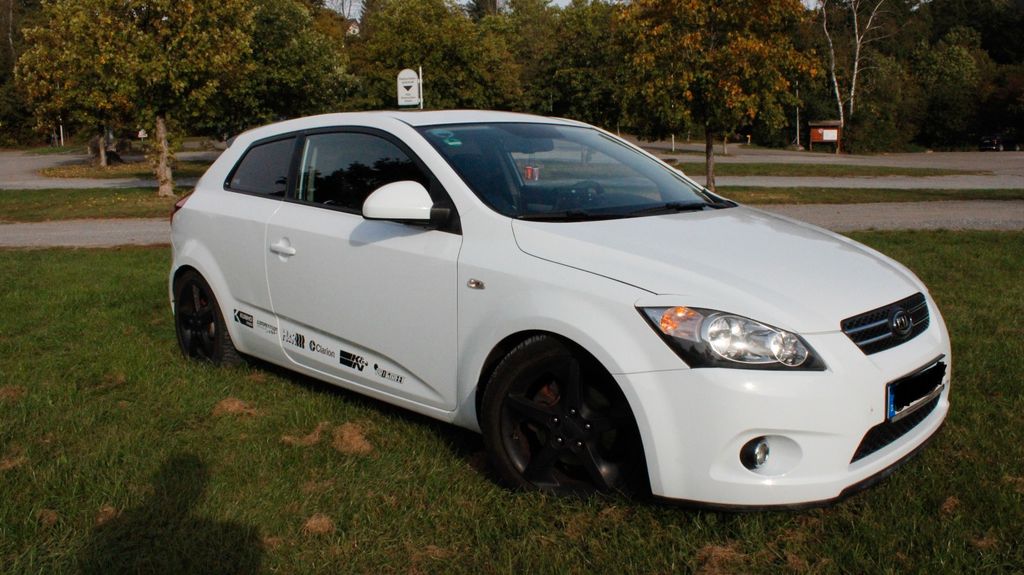 Kia ceed / Ceed 214.000 km 3.490 &euro; SCHWAIGERN 74193