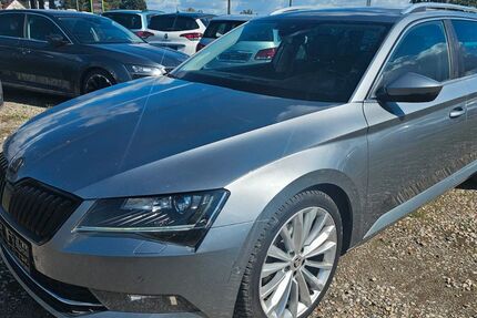 Skoda Superb 250.328 km 10.999 &euro; Lübben 15907