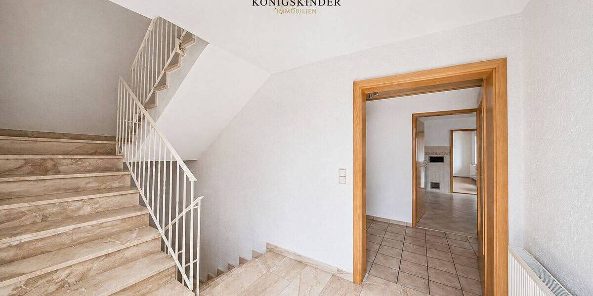 Mehrfamilienhaus, Wohnhaus Vöhringen - 6 Zimmer, 160 m&sup2;, 530.000&euro; | Angebot:26417353