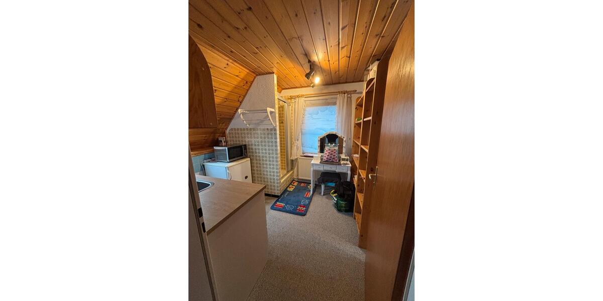 Dachgeschoßwohnung Eschede Höfer - 1.5 Zimmer, 29 m&sup2;, 500&euro; | Angebot:25294352