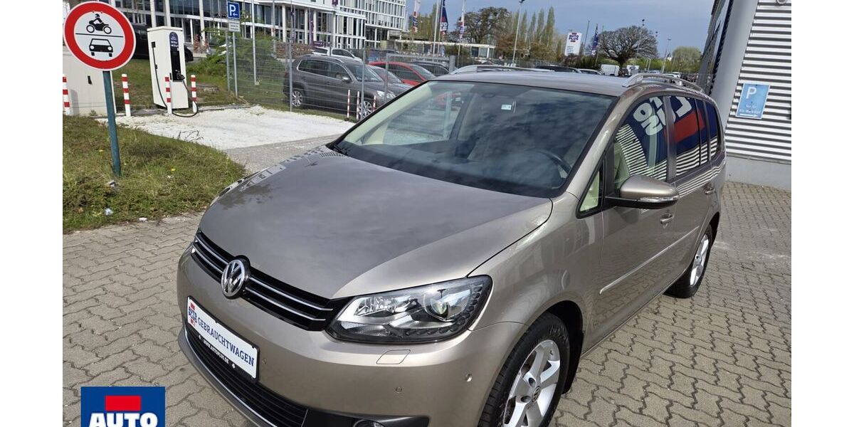 VW Touran 102.135 km 12.799 &euro; Wolfsburg 38446