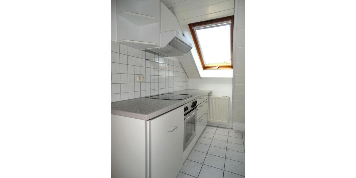 Dachgeschoßwohnung Friesenheim - 2.5 Zimmer, 71 m&sup2;, 600&euro; | Angebot:26366168