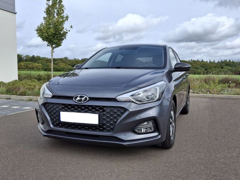 i20