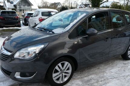 Opel Meriva 59.000 km 8.399 &euro; Paderborn 33100