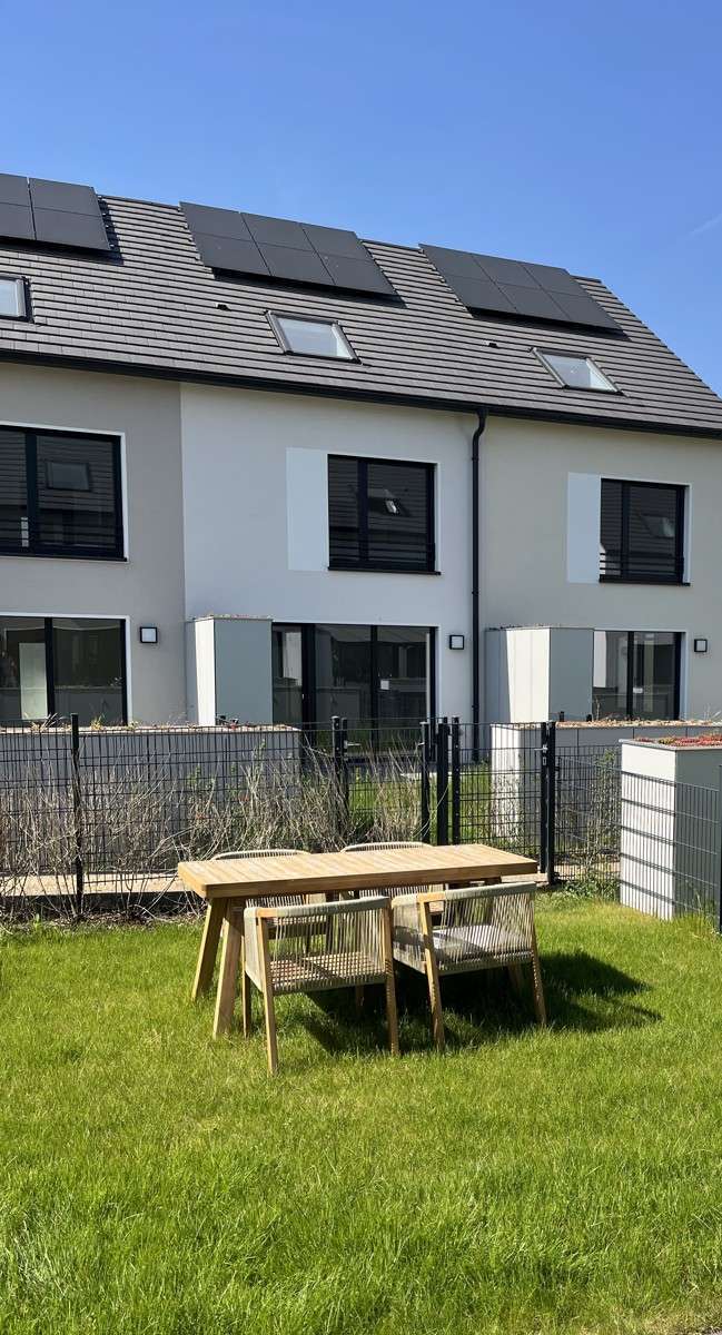 Wohnung zum Mieten in Kerpen Türnich 1.995 € 144.6 m² 5 zimmer