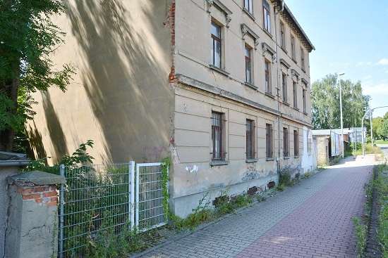 Haus zum Kaufen in Altenburg 315.000 € 450 m²