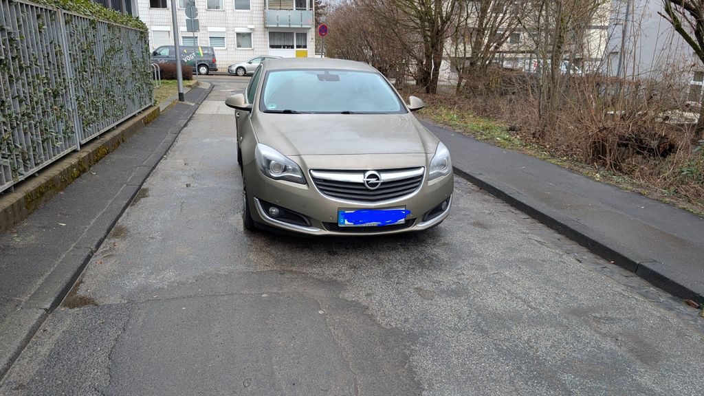Opel Insignia 203.000 km 6.500 &euro; Wiesbaden 65197