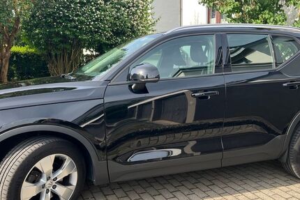 Volvo XC40 129.952 km 22.999 &euro; Stuttgart 70597