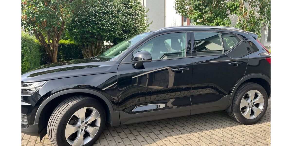 Volvo XC40 129.952 km 24.444 &euro; Stuttgart 70597
