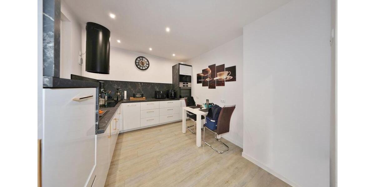 Erdgeschoßwohnung Wilhelmshaven Altengroden - 4 Zimmer, 96 m&sup2;, 850&euro; | Angebot:26598439
