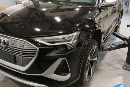 Audi e-tron 64.794 km 39.970 &euro; Helmstedt 38350