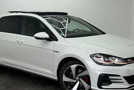 VW Golf 40.000 km 23.999 &euro; Radevormwald 42477