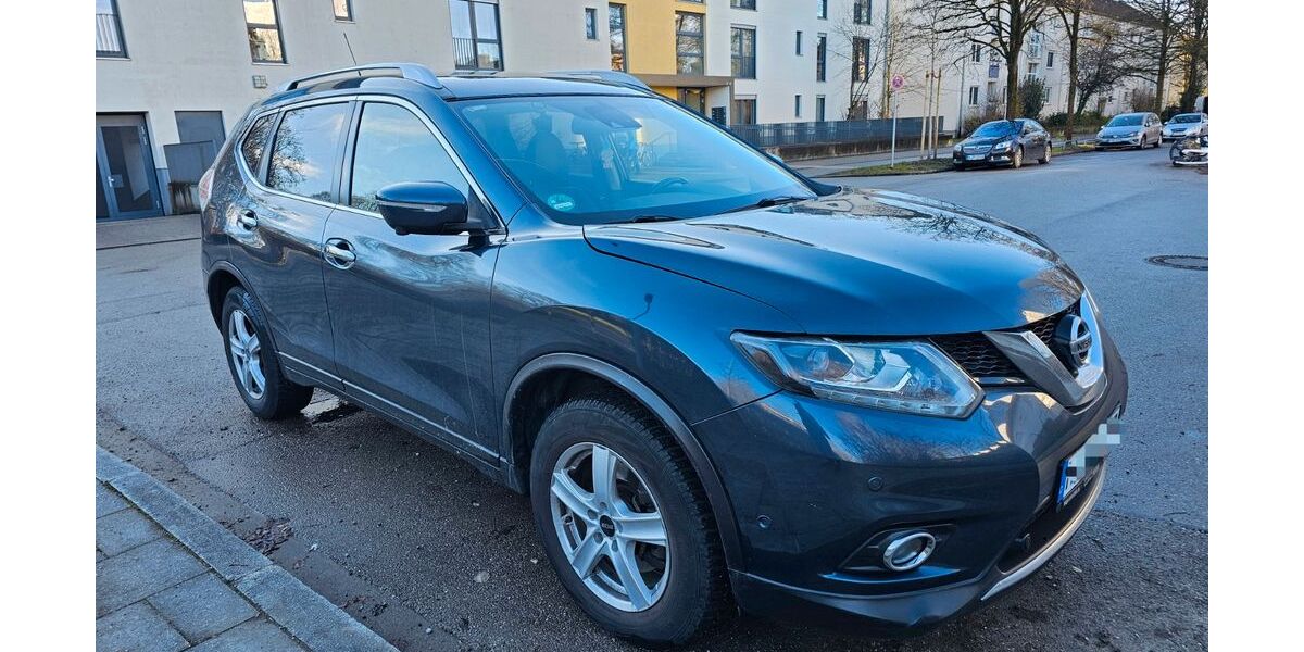 Nissan X-Trail 144.000 km 15.500 &euro; München 81671