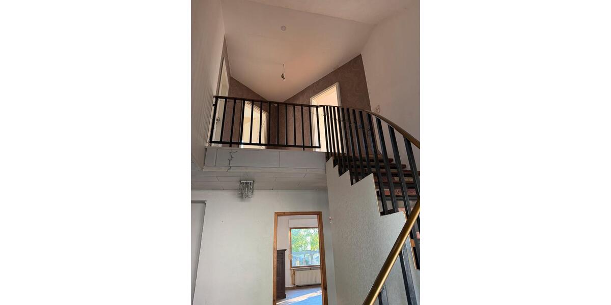 Einfamilienhaus Düngenheim - 7 Zimmer, 170 m&sup2;, 250.000&euro; | Angebot:26706257