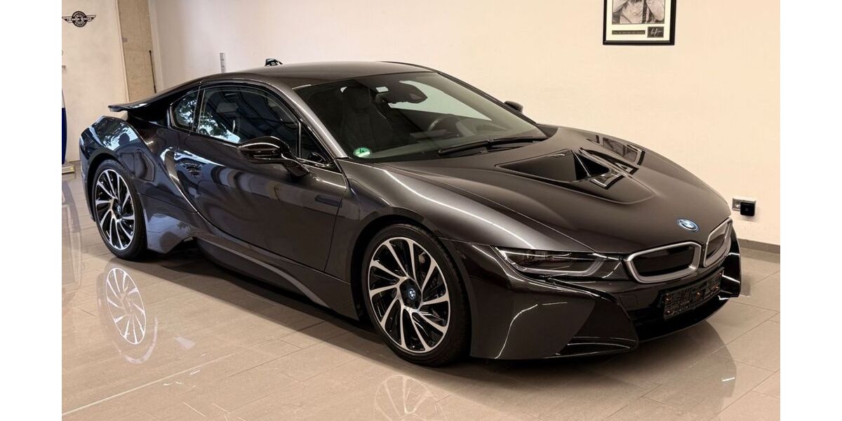 BMW i8 14.268 km 69.700 &euro; Köln 51149