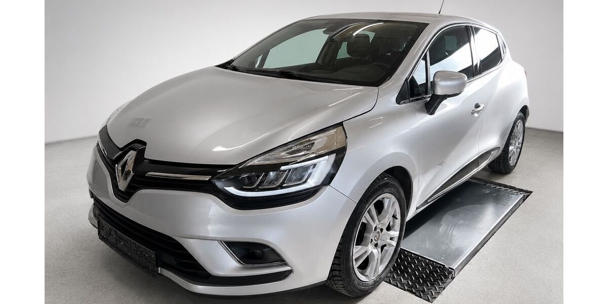 Renault Clio 37.521 km 9.999 &euro; Püchersreuth 92715