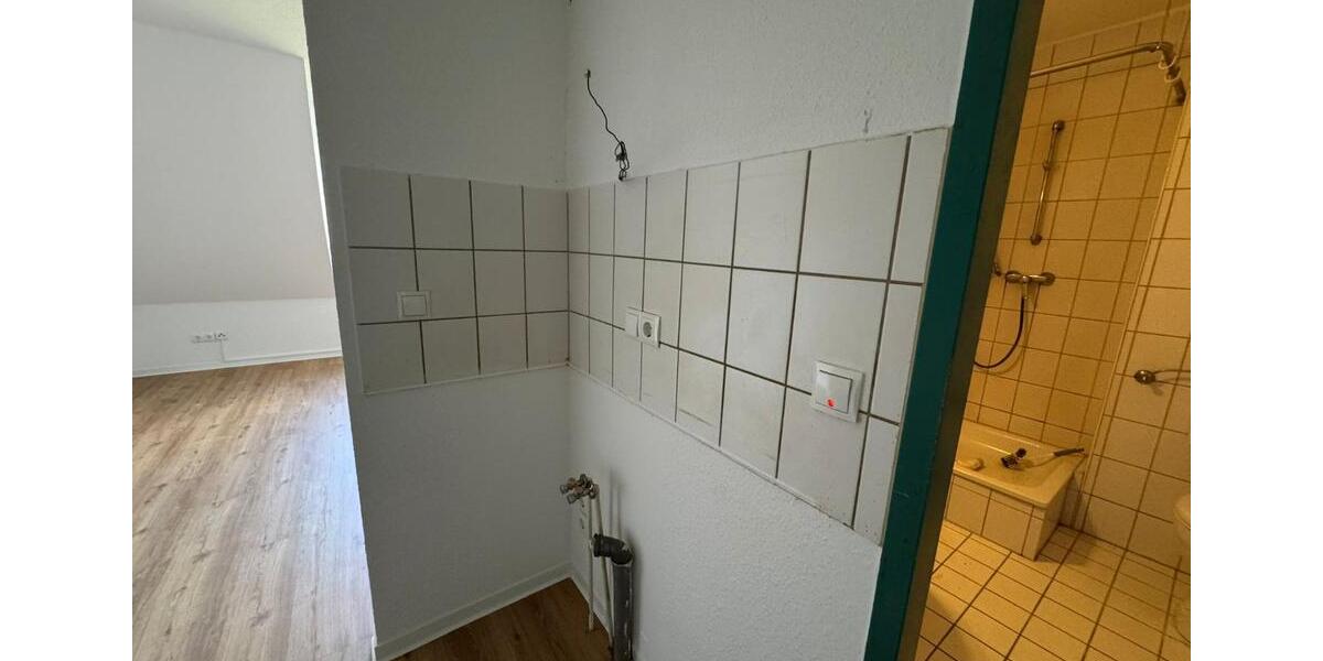 Dachgeschoßwohnung Oldenburg Kreyenbrück - 1 Zimmer, 26 m&sup2;, 340&euro; | Angebot:25413061