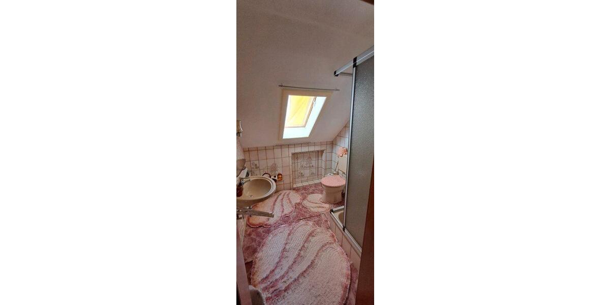 Einfamilienhaus Merzig - 7 Zimmer, 140 m&sup2;, 225.000&euro; | Angebot:27120413
