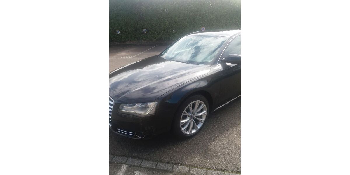Audi A8 281.200 km 7.000 &euro; Weil am Rhein 79576
