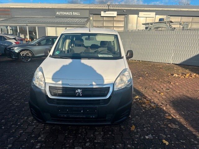 Peugeot Partner 121.500 km 5.990 &euro; Wörth am Rhein 76744