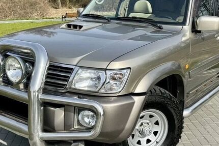 Nissan Patrol 255.000 km 15.000 &euro; Wiesbaden 65197