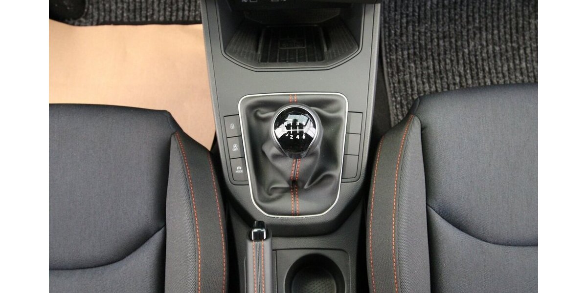 Seat Ibiza TSI OPF FR Sport NAVI+LED+WINTER-PAKET+ALU 9.718 km 18.890 &euro; Hagenow 19230