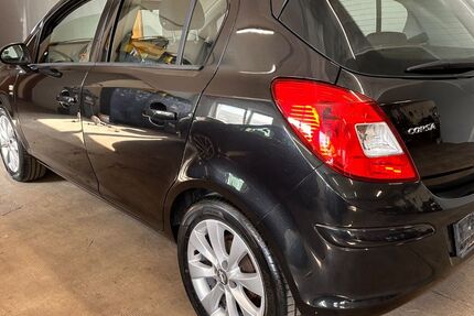Opel Corsa 105.200 km 3.699 &euro; Apfeltrach 87742