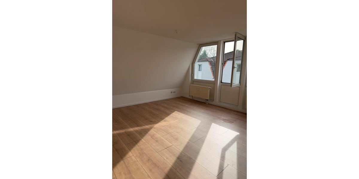 Dachgeschoßwohnung Wahlstedt - 2 Zimmer, 52 m&sup2;, 645&euro; | Angebot:25403759